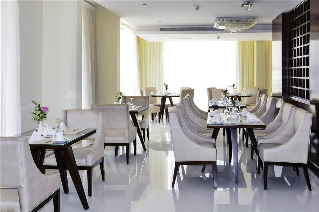 Etqaan Al Diyafa Hotel 吉赞 餐厅 照片